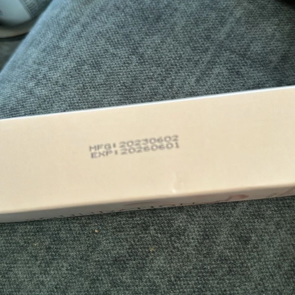 FOUNDATION Sheer Light Shade 02